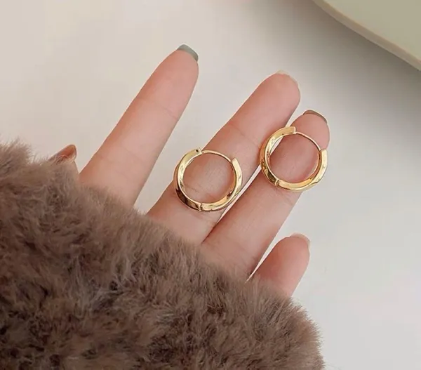 18K Gold Plated Twisted Gold Hoop Earrings for Women - Image 3