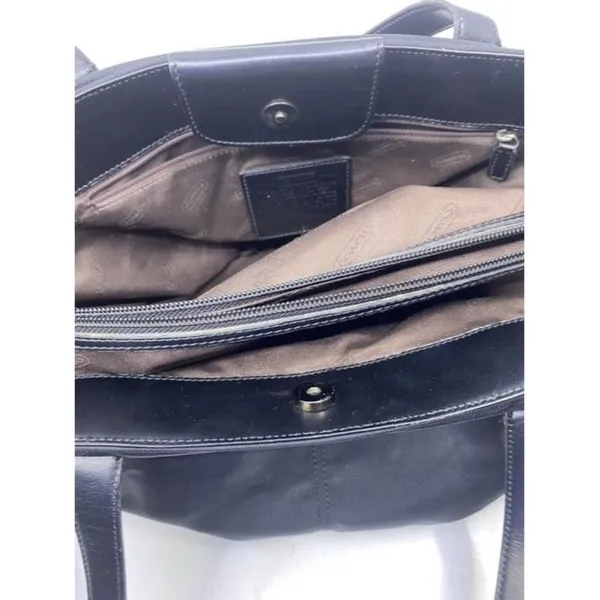 Coach Xl Black Nylon Shoulder Bag - Image 7