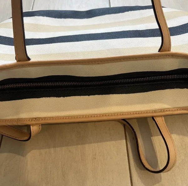 Kate Spade Striped Bondi Road Large Harmony Tote Bag Nautical Coastal Resort - Image 4