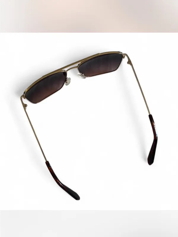 Quay Australia Hot Take in Gold/Smoke Lens Aviator - Image 5