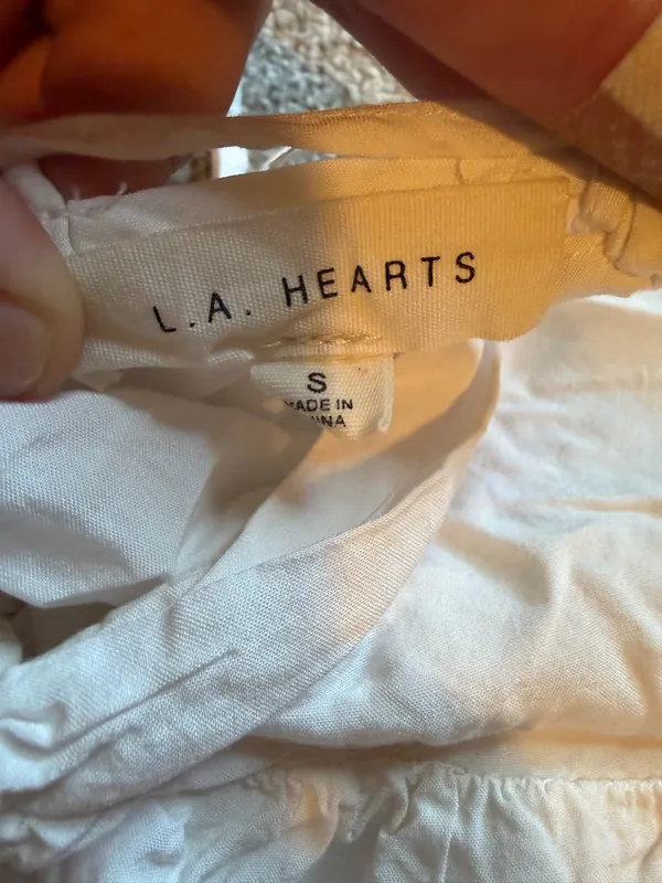 LA Hearts White Tie Back Cropped Tank Top - Image 3