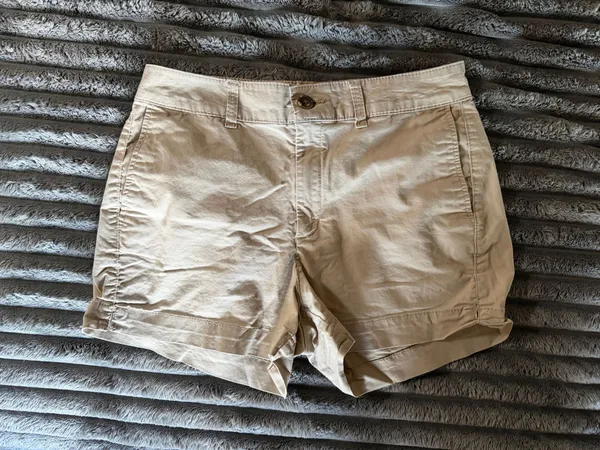 Old Navy Shorts - Image 4