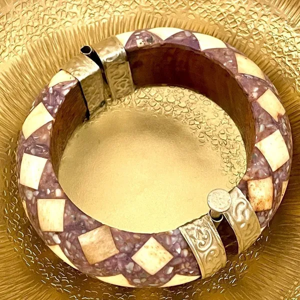 Wood bangle bracelet - Image 5