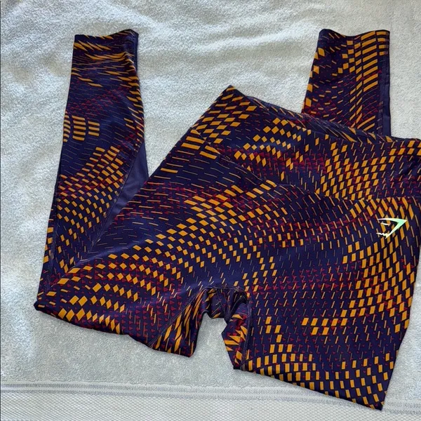 Gymshark Stylish Purple and Orange Women's Leggings - Image 2