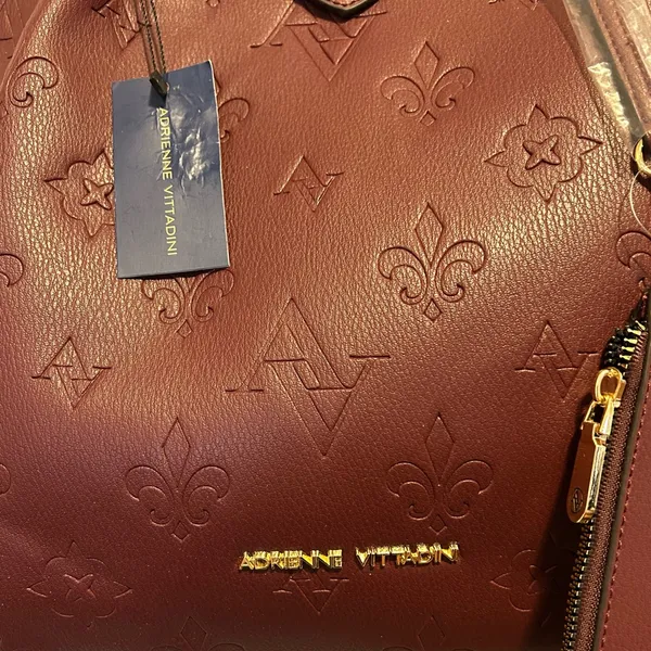 NWT.. Adrienne Vittadini Marseille Wine Leather Embossed Tote & Pouch MSRP $210 - Image 3