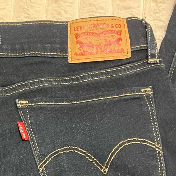 Levi’s 711 skinny jeans size 27 EUC - Image 8