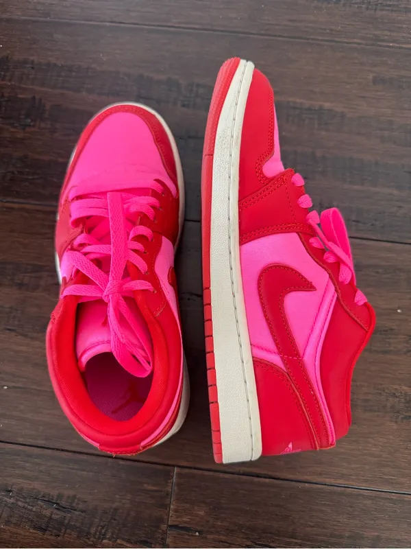 Women’s Nike Air Jordan 1 Low SE Pink Blast sneakers Size 7.5 - Image 3