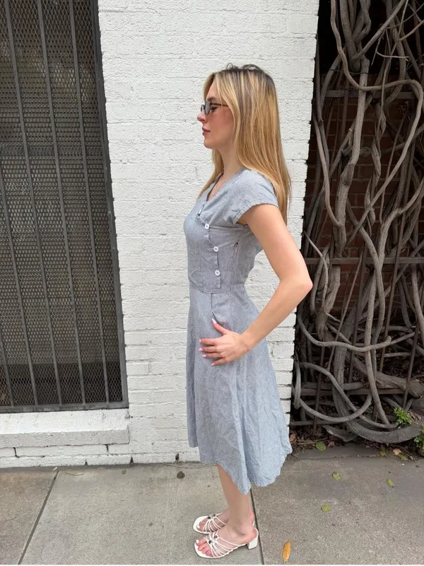 Vintage inspired gingham plaid midi dress with button up front and pockets sz xs -has a snag on the zipper #houndstooth #cottagecore #western - Image 4