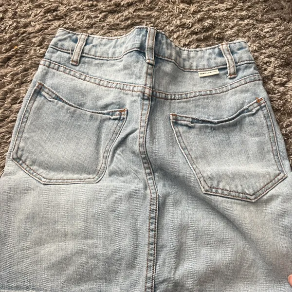 Billabong Distressed Light Blue‎ Denim Skirt - Image 4
