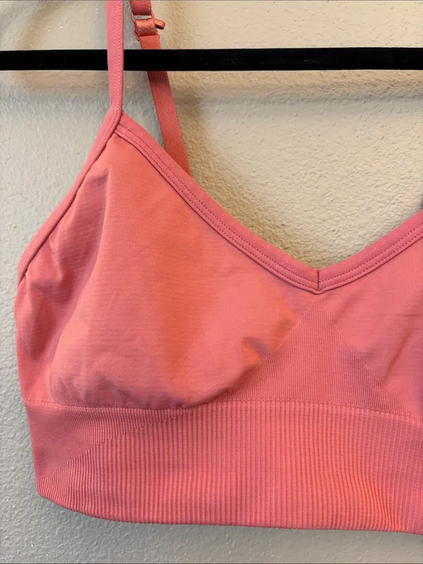 lululemon athletica 10 Rose Mauve Convertible Racerback Light Support Sports Bra - Image 10