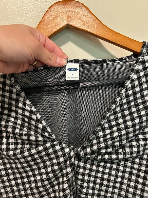 Old Navy Gingham long sleeve shirt - Image 5