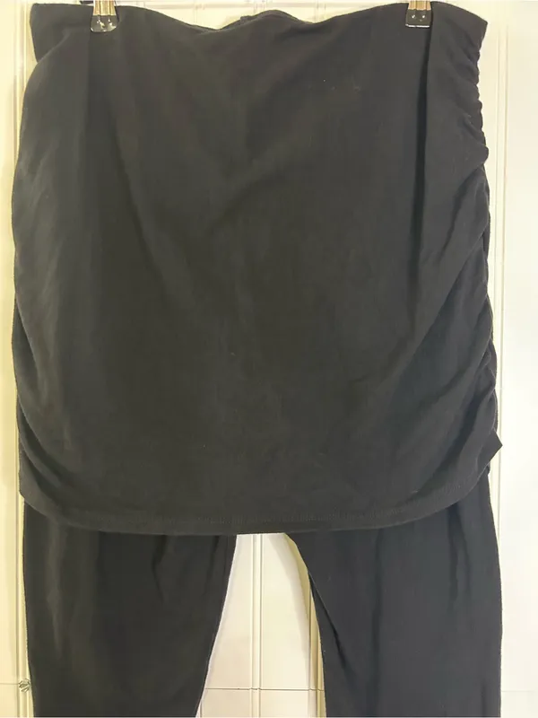 Torrid Black Fold Over Leggings Size 1 - Image 3