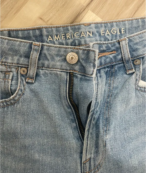 American Eagle Mom Jeans - Image 2