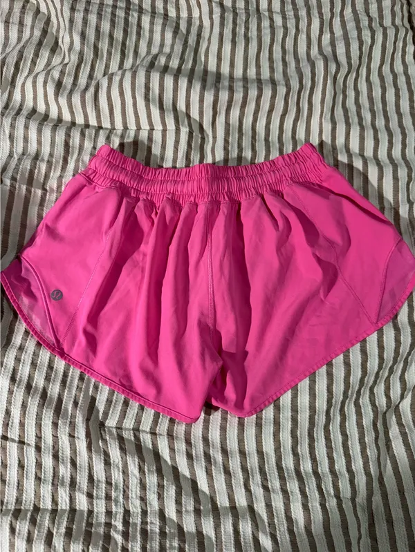 Lululemon Hotty Hot Shorts 2.5" - Image 2