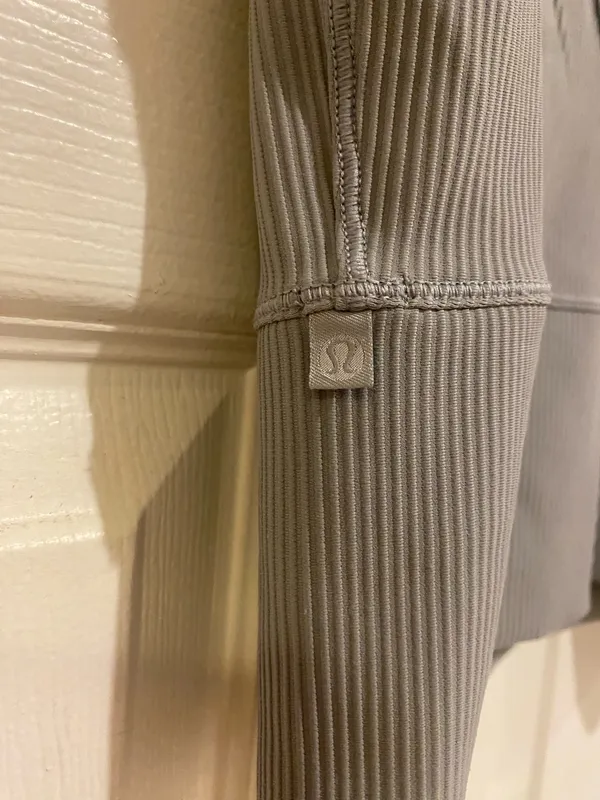 Lululemon Ribbed Reversible Tank Top - Image 3