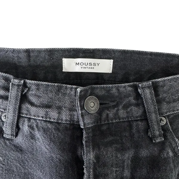 Moussy Vintage Vellflower Tapered Jeans Black‎ - Image 10