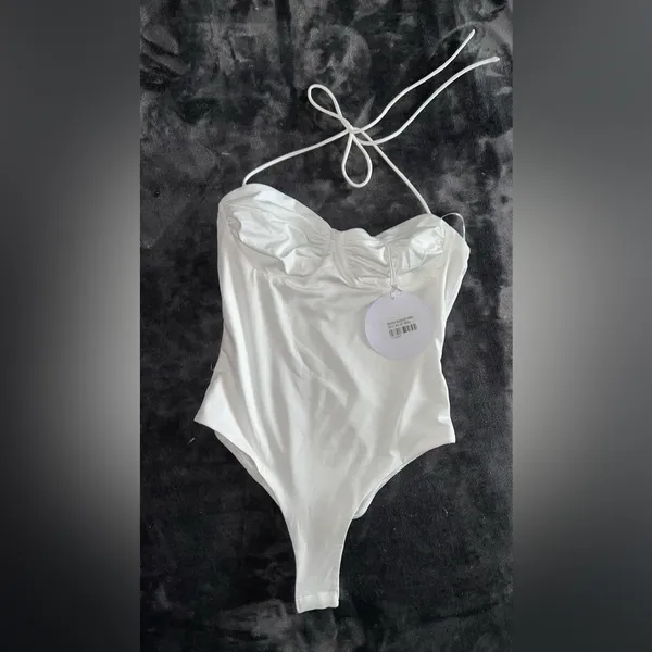 Princess Polly Maddie Bodysuit in White Size 6 New with tag - Image 5