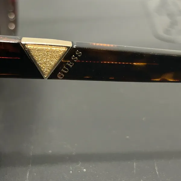 Guess Brown Sunglasses with Tortoiseshell Frames - Image 3