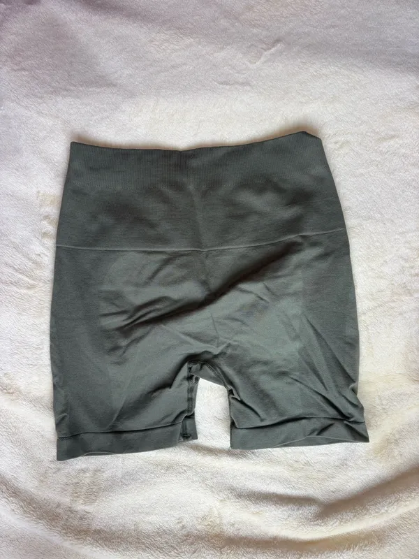 Biker Shorts Green - Image 2
