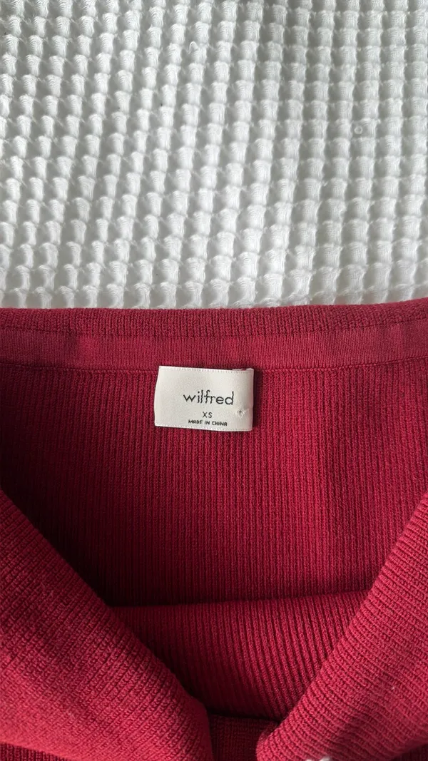 Aritzia Off-The-Shoulder Wilfred Top - Image 2
