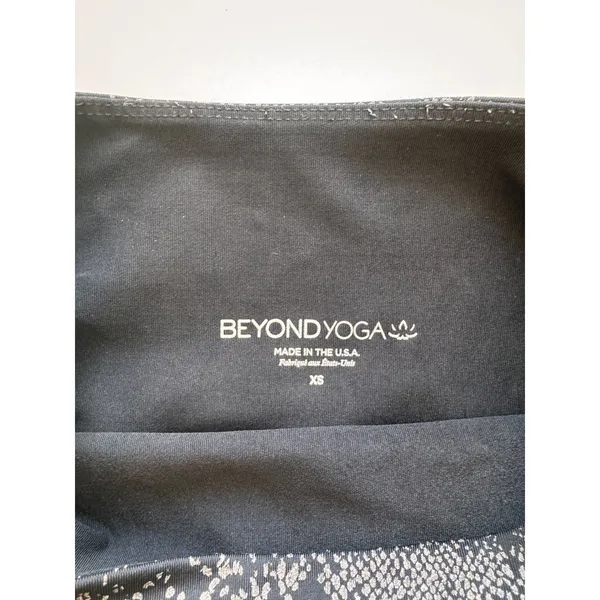 Beyond Yoga Leggings XS Black Snakeskin Print High Waisted Athletic‎ leggings - Image 3