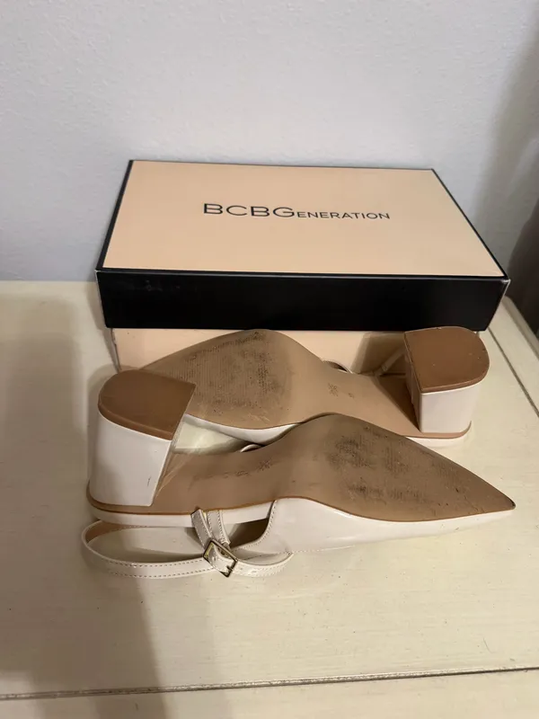 BCBG Women’s Size 9 Heels - Pre-Owned Condition Elevate your wardrobe with these classic Women’s Size 9 heels by BCBG! Perfect for dressing up a night-out outfit, adding sophistication to workwear, or styling for special events. Brand: BCBG Size: Women's 9 Condition: Pre-owned / Worn condition with light signs of wear throughout. They could use a light cleaning to look their absolute best, but still have plenty of life left! Ships quickly and with care from a smoke-free home. Feel free to reach out with any questions or send reasonable offers! - Image 6