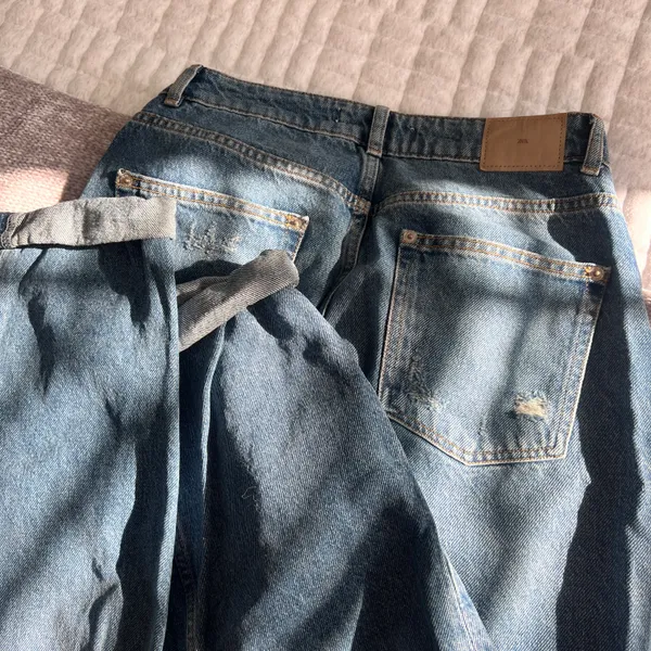Boyfriend Jeans. Size 2 US - Image 6