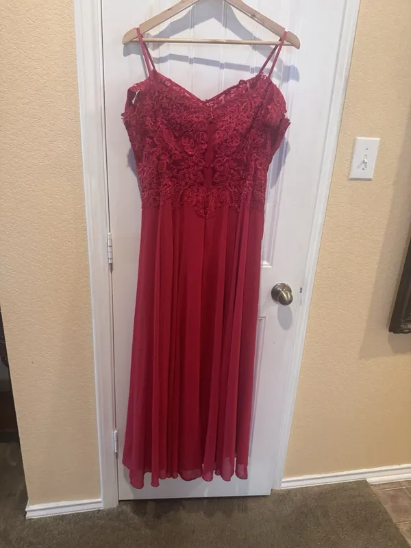 Let's Red Lace Applique Corset Prom Evening Gown SIZE XL - Image 4
