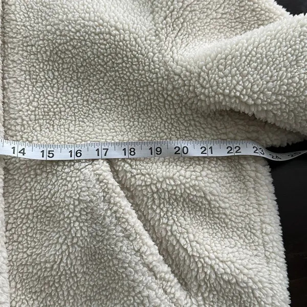 Zara XS Women's Beige Sherpa Teddy Shearling Hooded Cropped Jacket Coat - Image 10