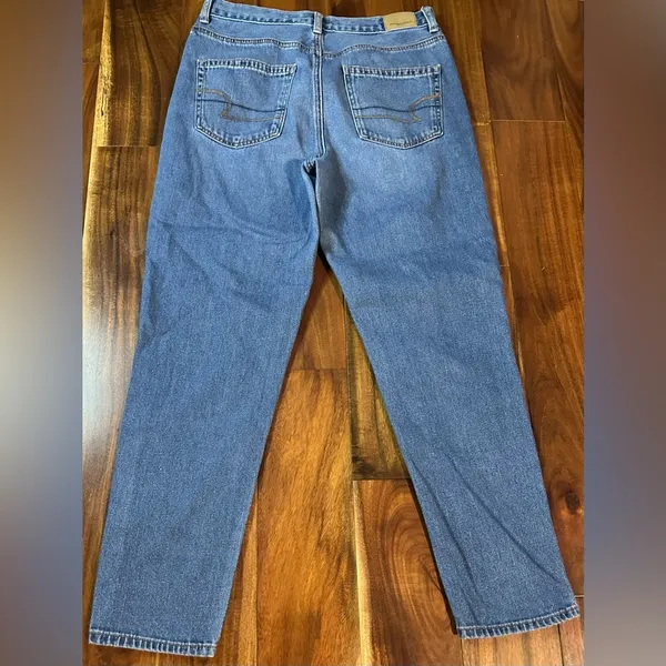 American Eagle Outfitters Mom Jeans - Image 3