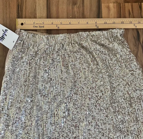 Sequin Mini Skirt Gold Size S - NWT - Image 5