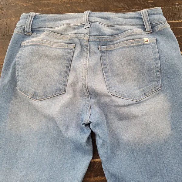 Tommy Jeans Light Wash Denim Straight Leg Jeans Women’s Size 4 Faded Casual - Image 4