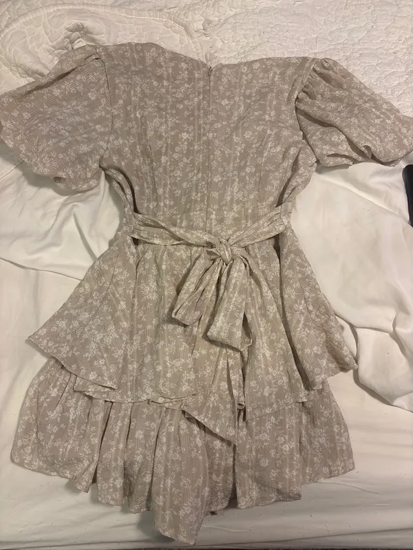 Beige and white floral Altar’d State romper - Image 2
