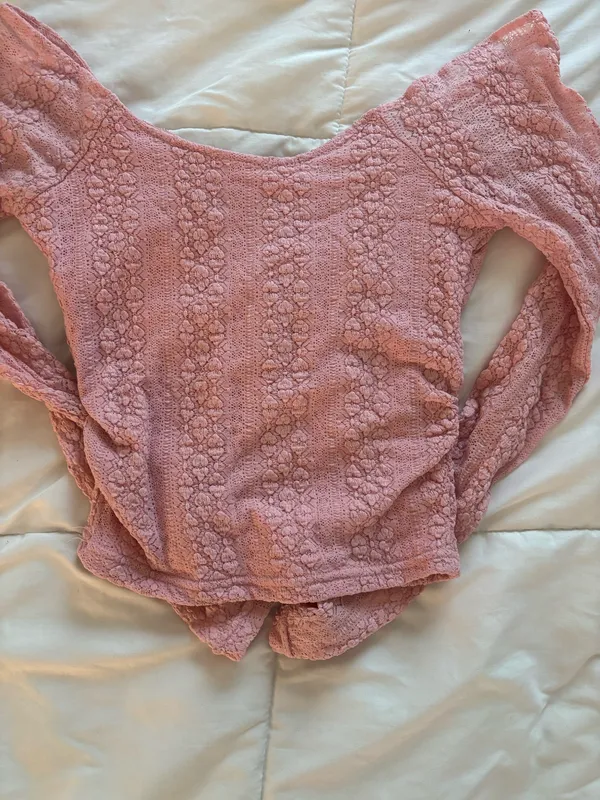 Y2K Pink Off-The-Shoulder Aeropostale Long Sleeve Top - Image 2