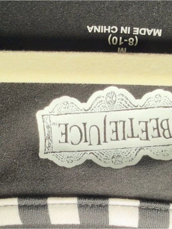 Beetlejuice Medium‎ Nostalgia Lounge Sleep Shirt Whimsical Goth Soft Grunge - Image 8