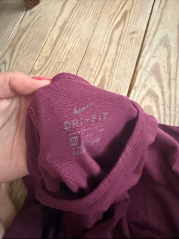 Nike Dri-Fit maroon long sleeve shirt XXL - Image 3