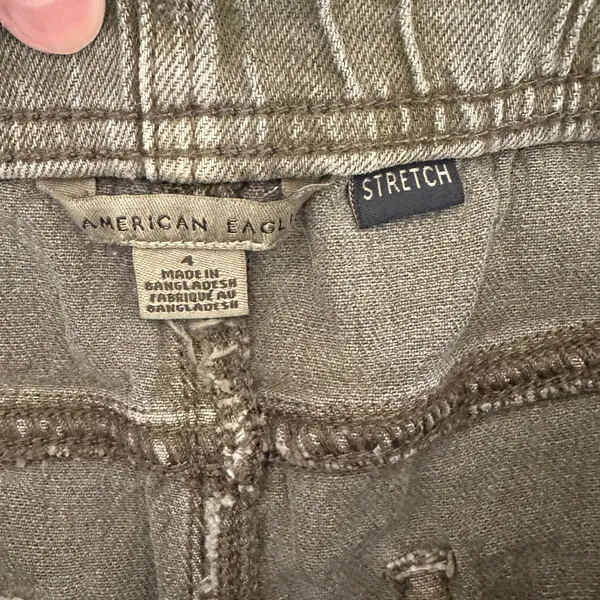 American Eagle Army Green Mid-Rise Shorts with a Tie Waistband, Stretch, Size 4 - Image 13