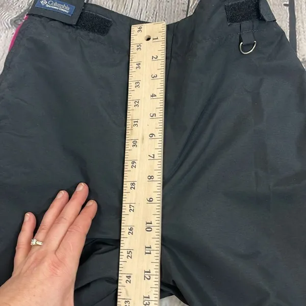 Columbia Snowboarding Pants Women’s size Small Black and Pink - Image 13
