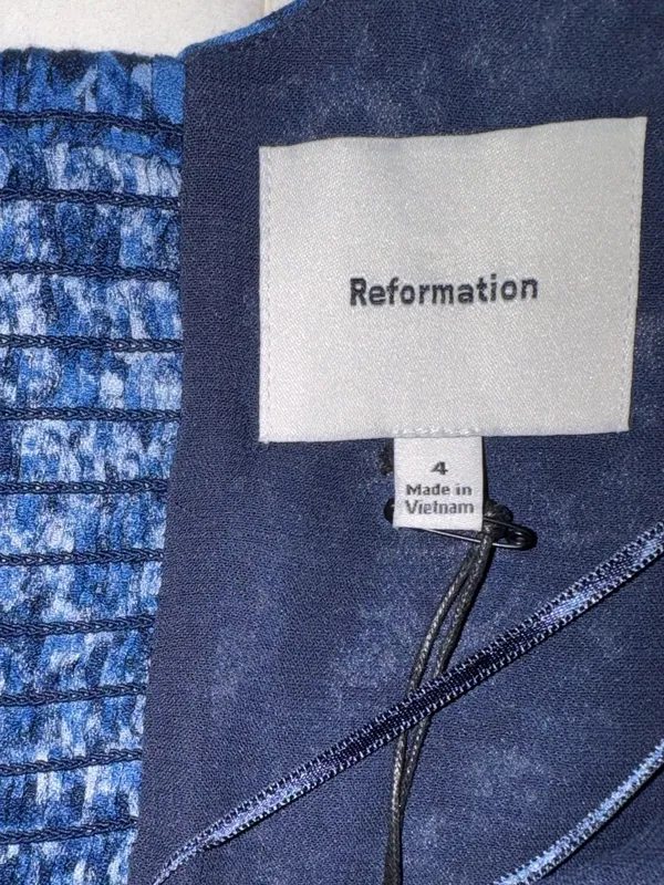 Reformation Blue Floral Square-Neck Crop Top - Image 8