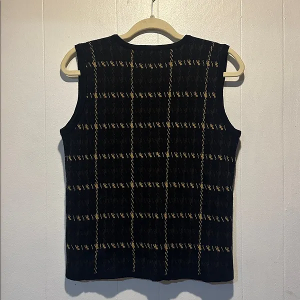 Croft and barrow women’s vest size S Plaid, houndstooth eclectic‎ grandpa - Image 4