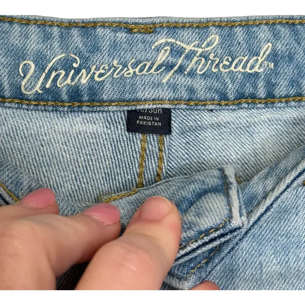 Universal Threads 90's Women's Jeans High Rise Straight Leg Denim Light Blue 30‎ - Image 3