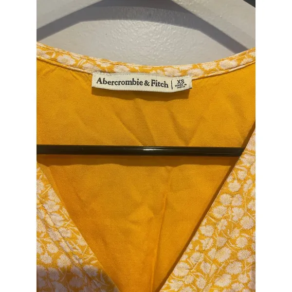 Abercrombie Floral Yellow Wrap Summer Dress - Image 4