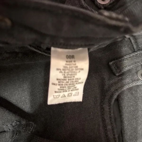 Aeropostale Mom Jeans Ripped High-Rise - Image 4