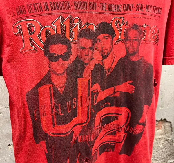 Vintage Y2K U2 Rolling Stone Magazine Cover Thrashed Fitted T-Shirt Small S - Image 2