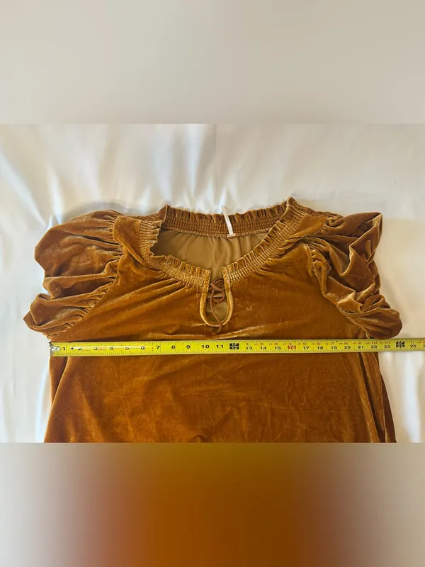 FREE PEOPLE Terese Velvet Top in Pumpkin Pie size L - Image 6