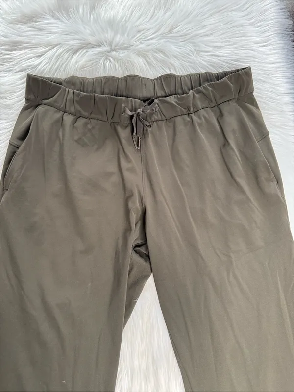 Lululemon Dark Olive On The Fly Cropped 23” Pant - Image 3
