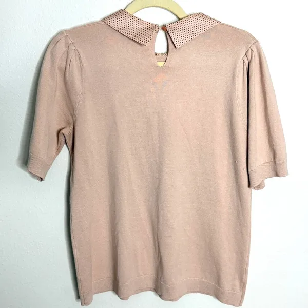 Adrianna Papell Knit Top Sz M Pink Polka Dot Peter Pan Collar Puff Sleeve Blouse - Image 5