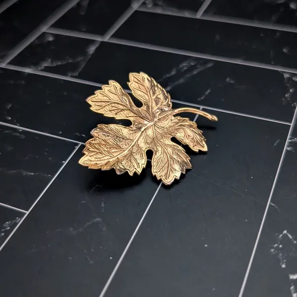 Vintage Brooch Large Fancy Statement Gold Tone Leaf - Fall / Autumn - 2" x 1.5" - Image 2