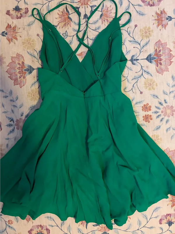 Green Flowy Dress Forever 21 - Image 2