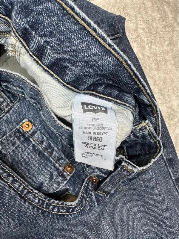 Levi's 550 Relaxed Fit medium wash straight leg denim jeans Size 29x29 - Image 5